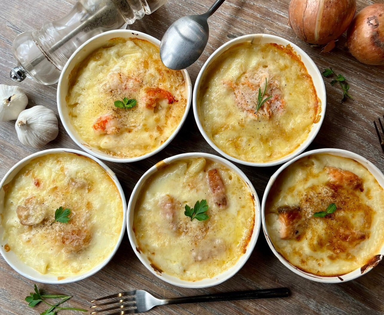 ランチに！おやつに！
夕食に！
冷凍庫にあると助かる
濃厚ペンネグラタン◎