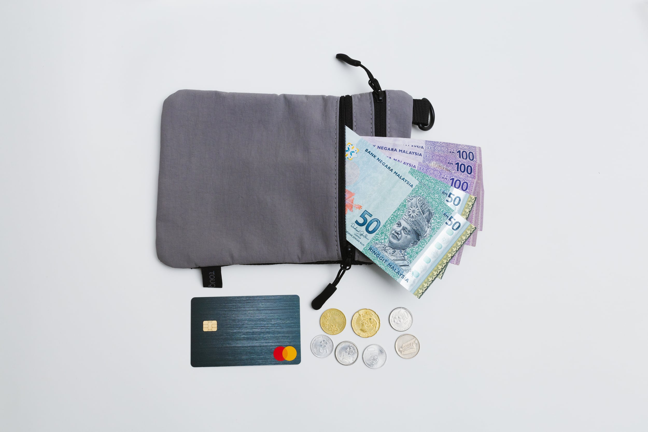 3. ミニマルな収納とデザイン