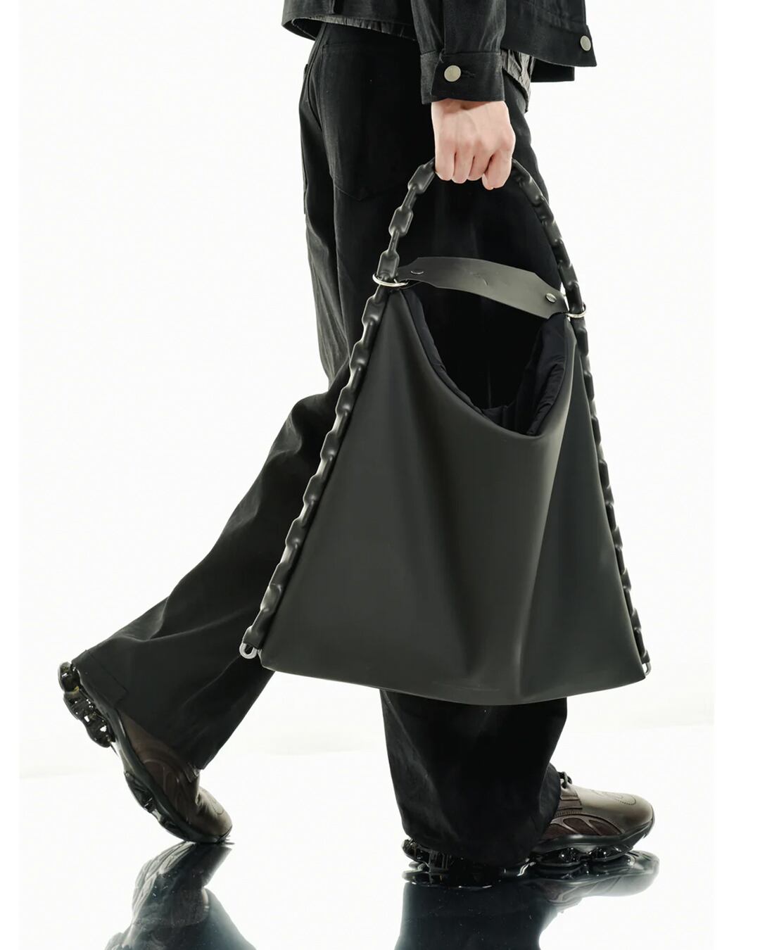 UNEEK BASEMNT - Discover independent style.