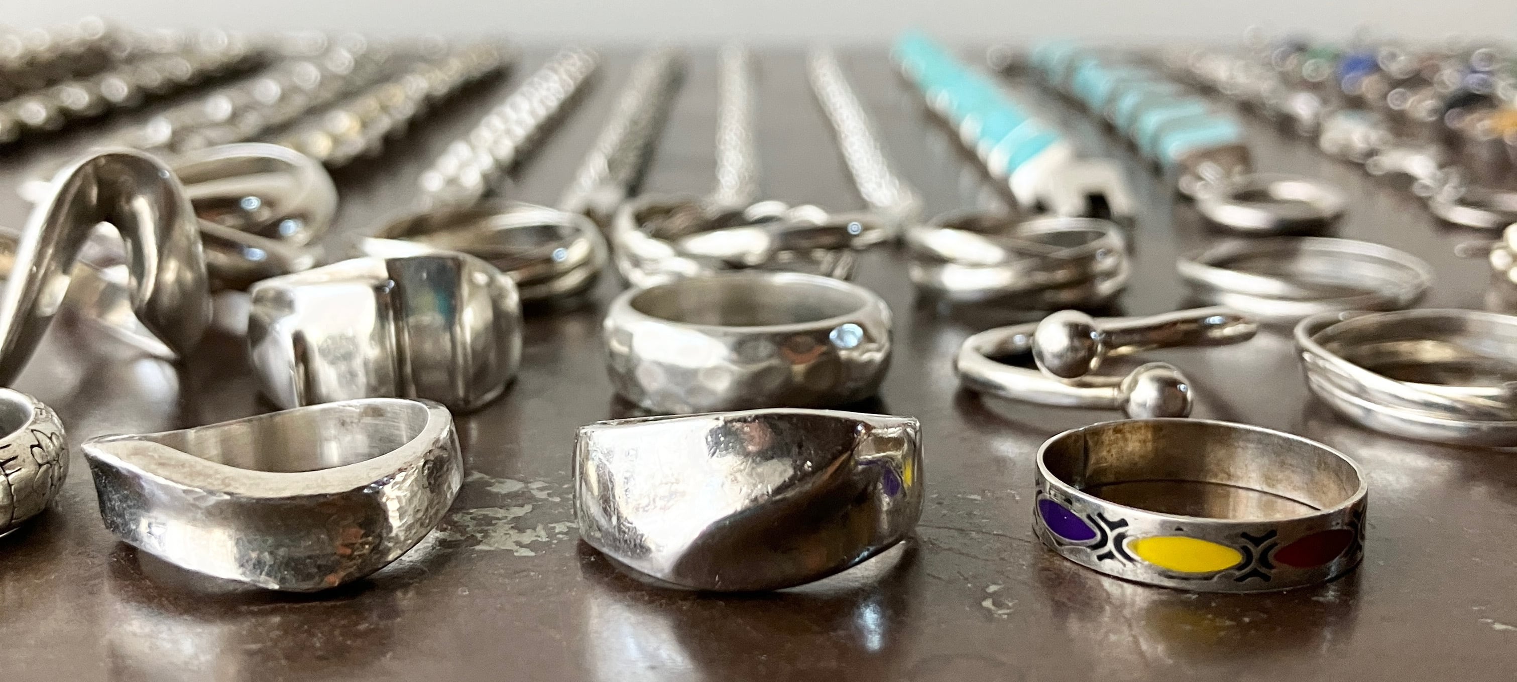 シルバー925 可憐 Sterling ツイストデザインピアス/軽研磨仕上げ シルバー925 可憐 Sterling ツイストデザインピアス/軽研磨仕上げ