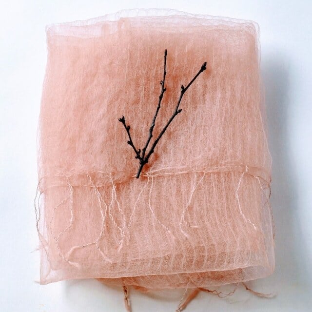 桜染めの季節が始まりました。