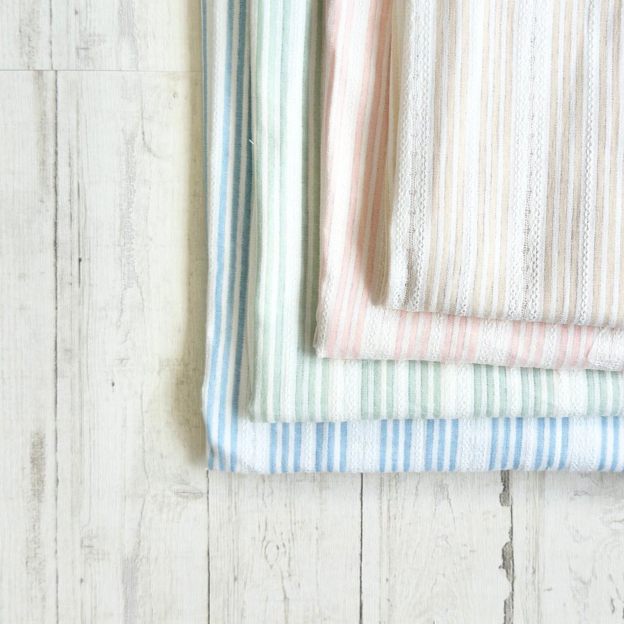 stripe /01