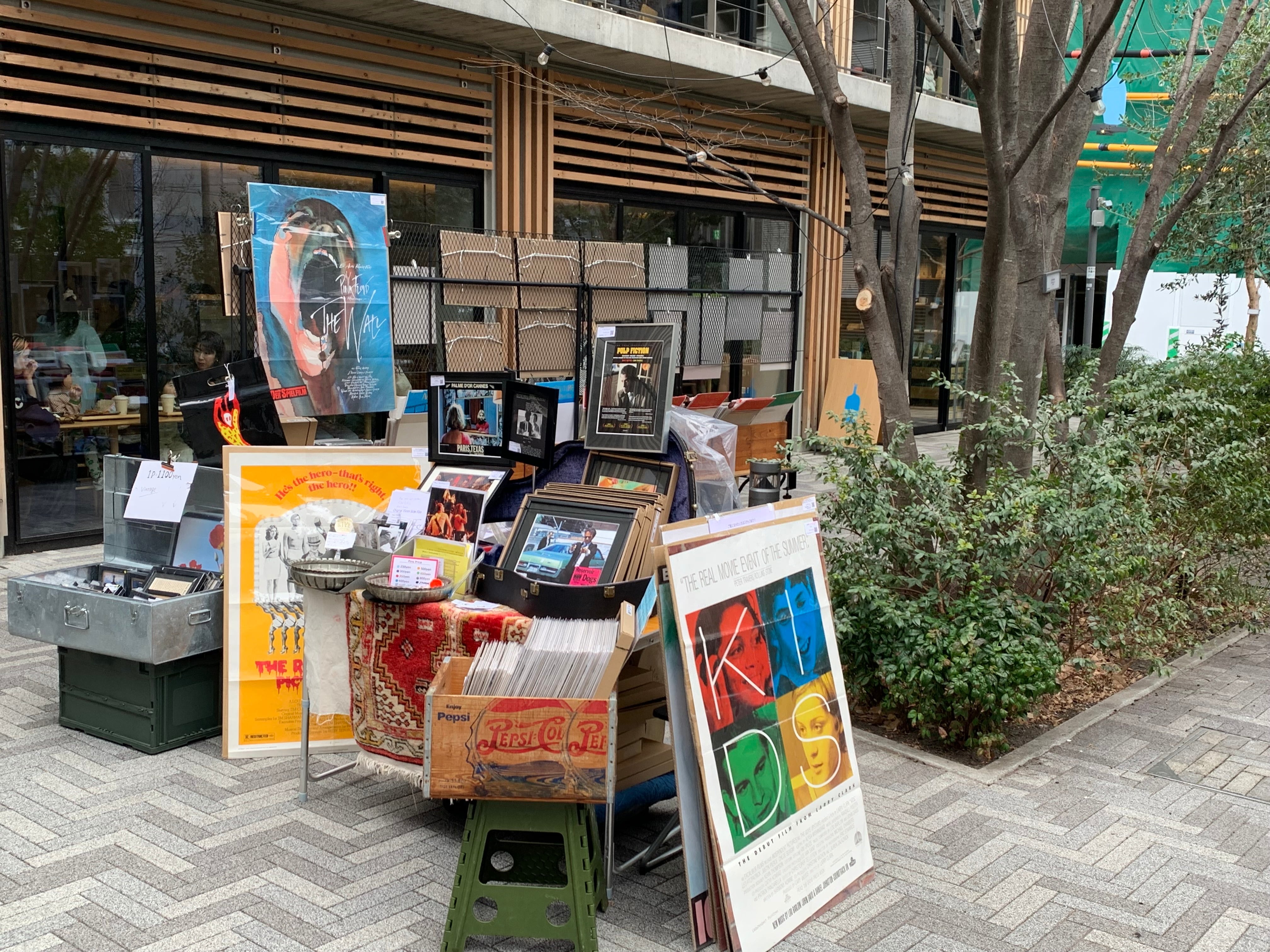 【ラッシー】【A4額装】タワレコポスター風3点 ラッシー様専用】【A4額装】タワレコポスター風3点 - メルカリ