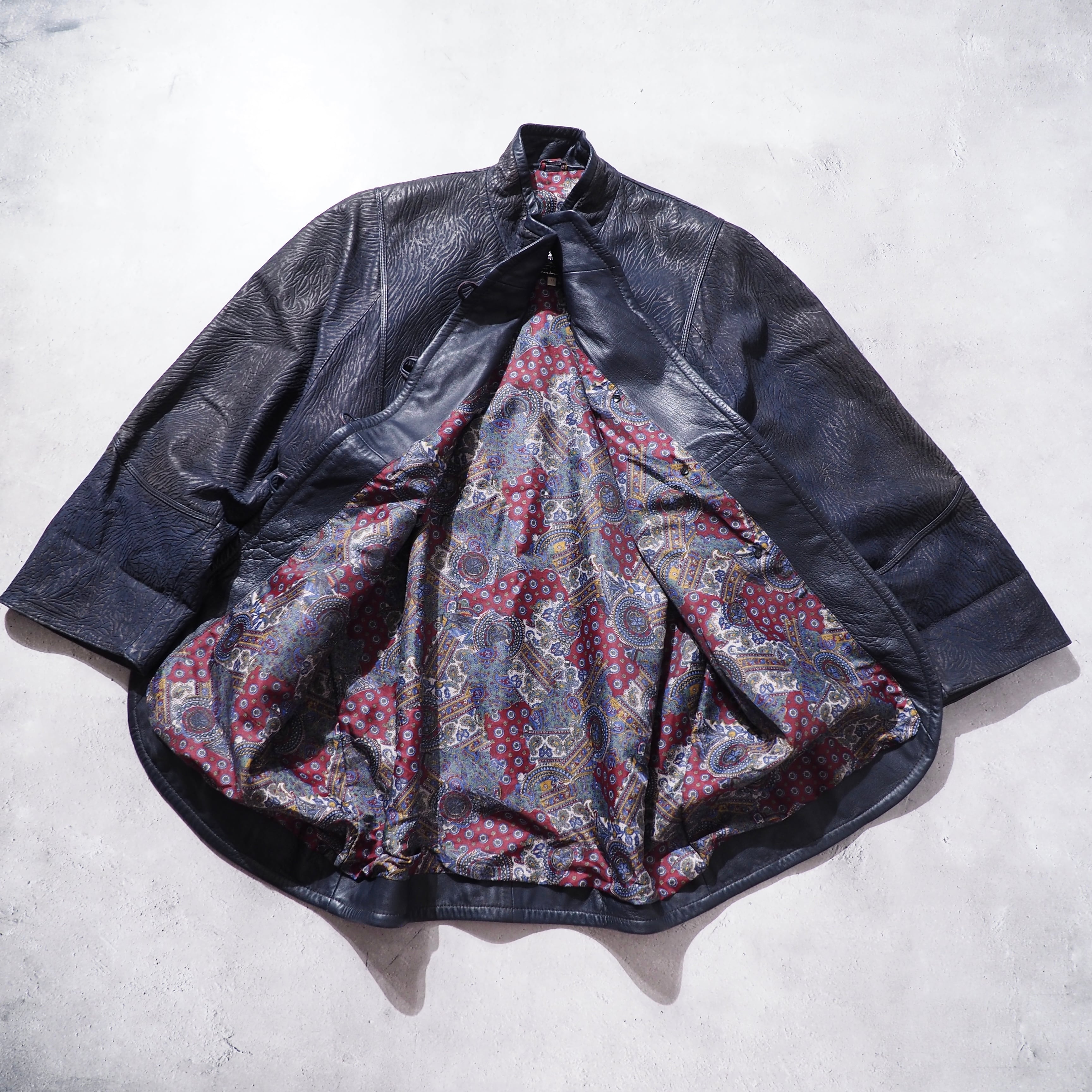 ” Adarcrea ” deformation mao collar silhouette vintage leather jacket