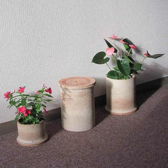 植木鉢としても使える花台です♪ | 紫香楽ラボ online shop