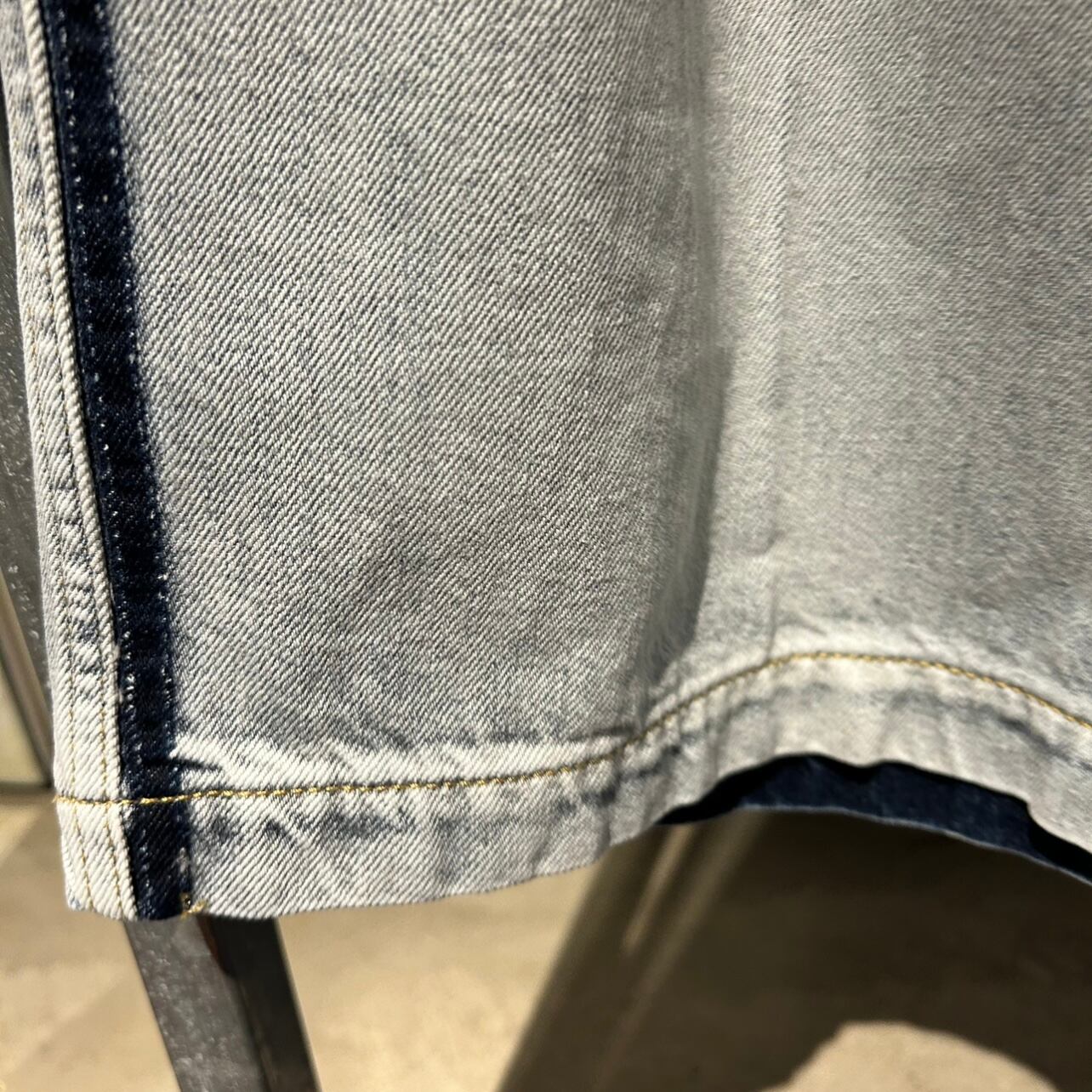 Maison Margiela「メモリー・オブ」オーバーサイズジーンズのご紹介。 - BILLBOARD PLACE  新潟ファッションビル万代ビルボードプレイス