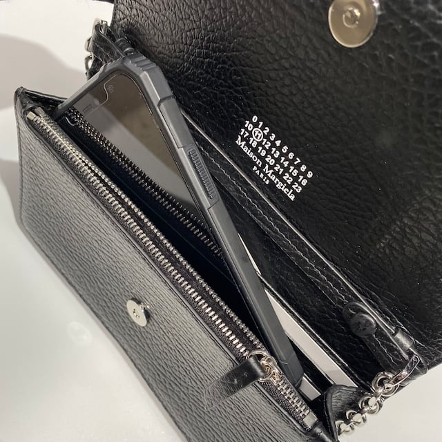 Maison Margiela】4STITCH CHAIN WALLET のご紹介です Maison Margiela】4STITCH CHAIN WALLET のご紹介です