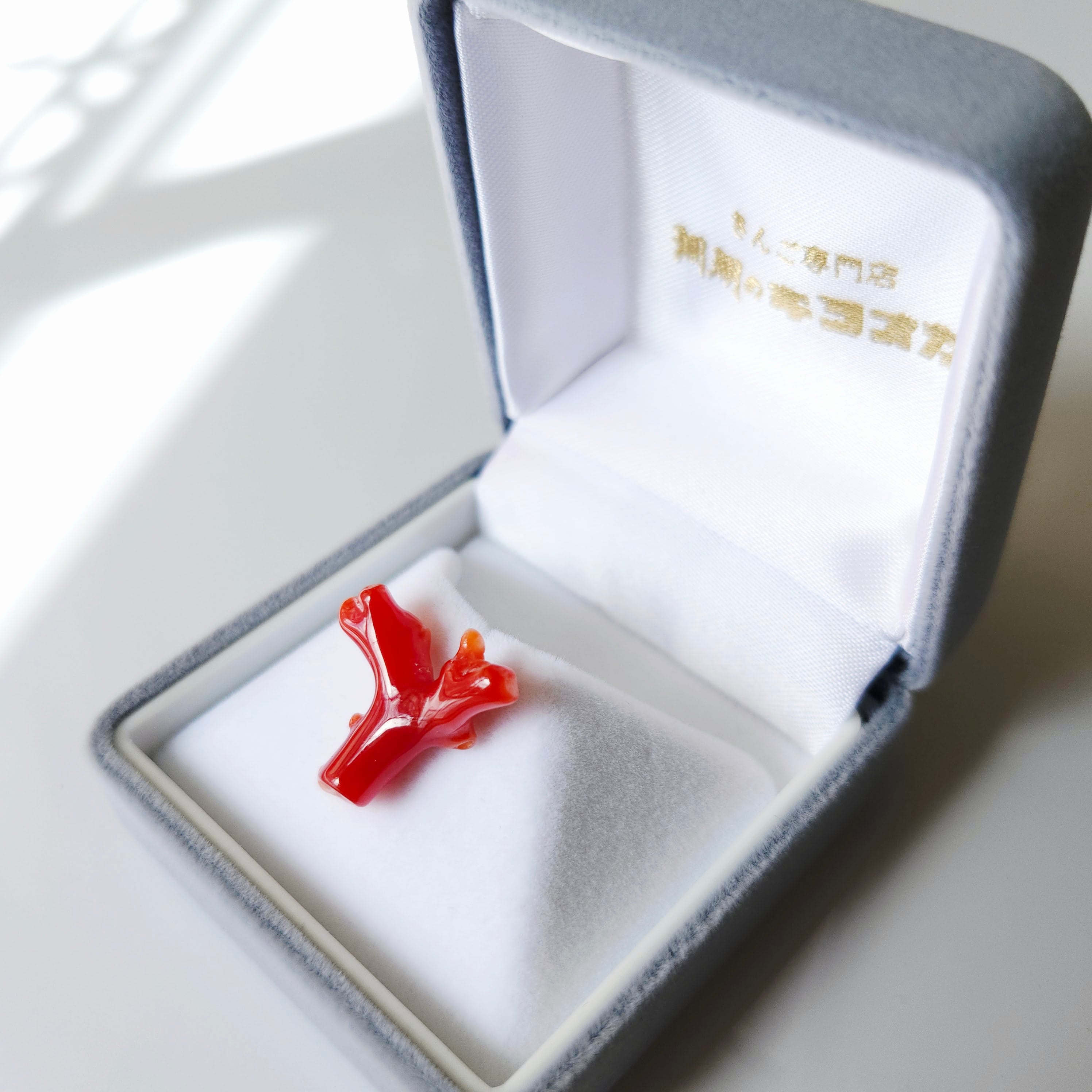 珊瑚 細工 花 タイピン カフリンクス 美品 ダリア 菊 桃色珊瑚 カフス 珊瑚 細工 花 タイピン カフリンクス 美品 ダリア 菊 桃色珊瑚