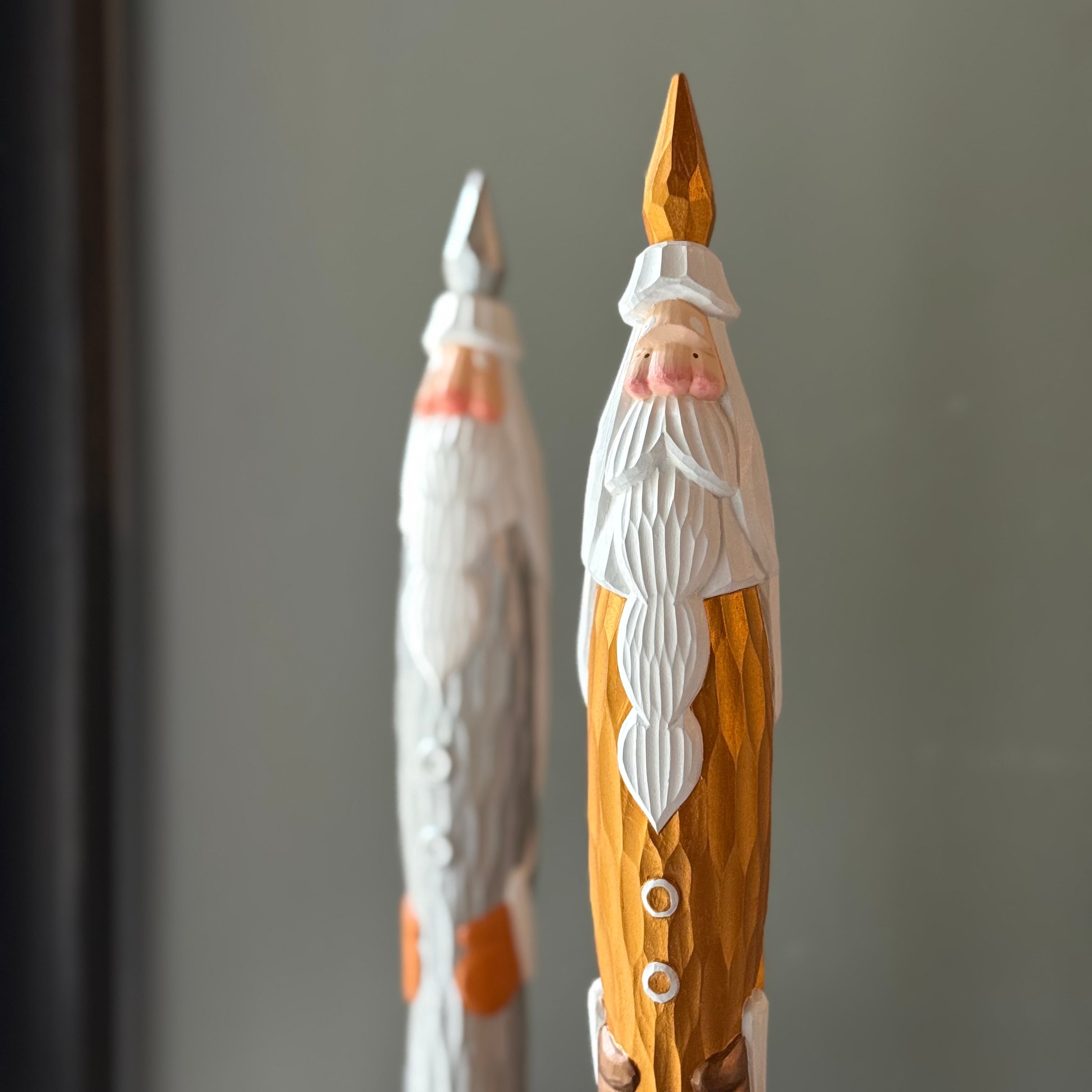 shimoo design とんがりサンタ　２体 入荷のお知らせ Shimoo Designさんの『とんがりサンタ』 | gallery 一白