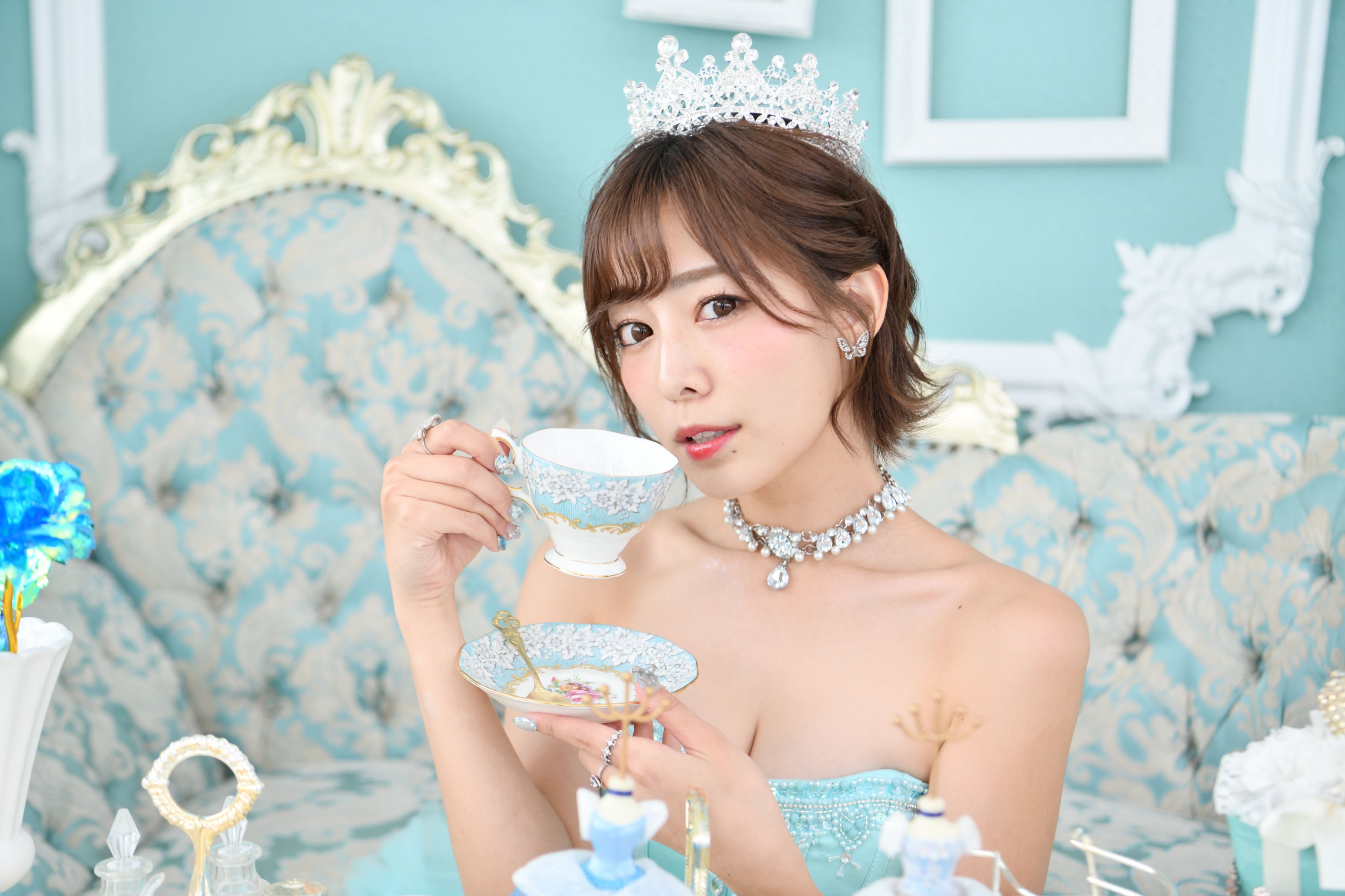 シンディ(桑原茉萌)様のバースデーイベントにて当店ドレスをご シンディ(桑原茉萌)様のバースデーイベントにて当店ドレスをご