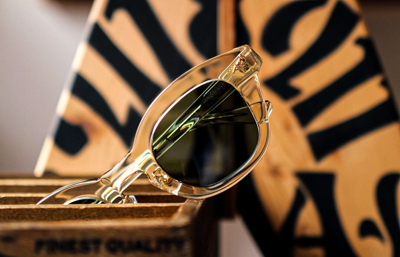 今夜23:59 Close Oliveレンズ × Vintage Yellowフレーム | ☆NSH☆