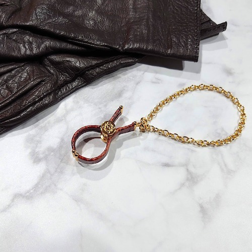 LOEWE ロエベ アナグラム グローブホルダー チャーム レザー LOEWE ロエベ アナグラム グローブホルダー チャーム レザー