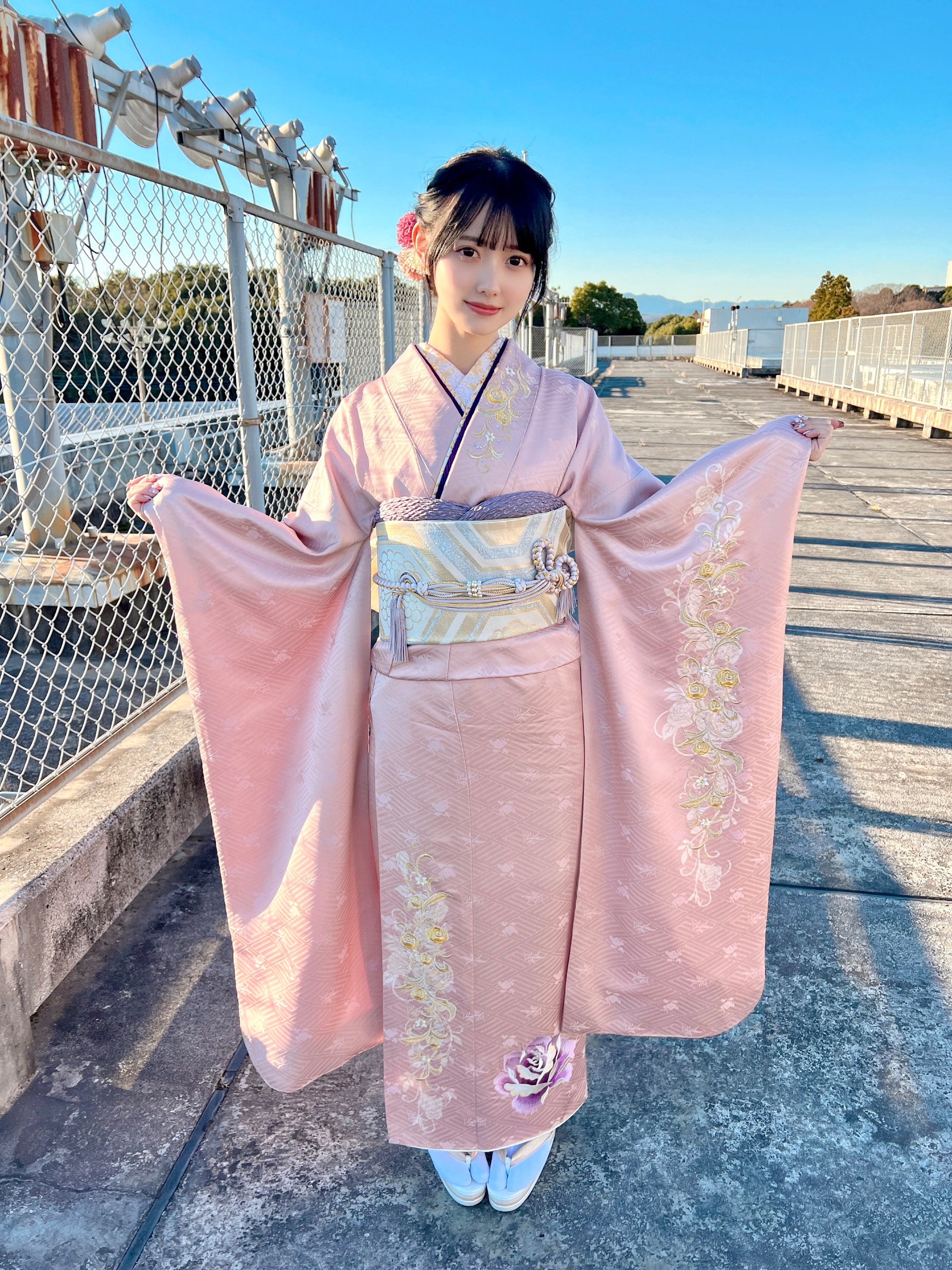 松本ももなさま(高嶺のなでしこ)B.L.T.MOOKにてKIMONO LARMEご着用 