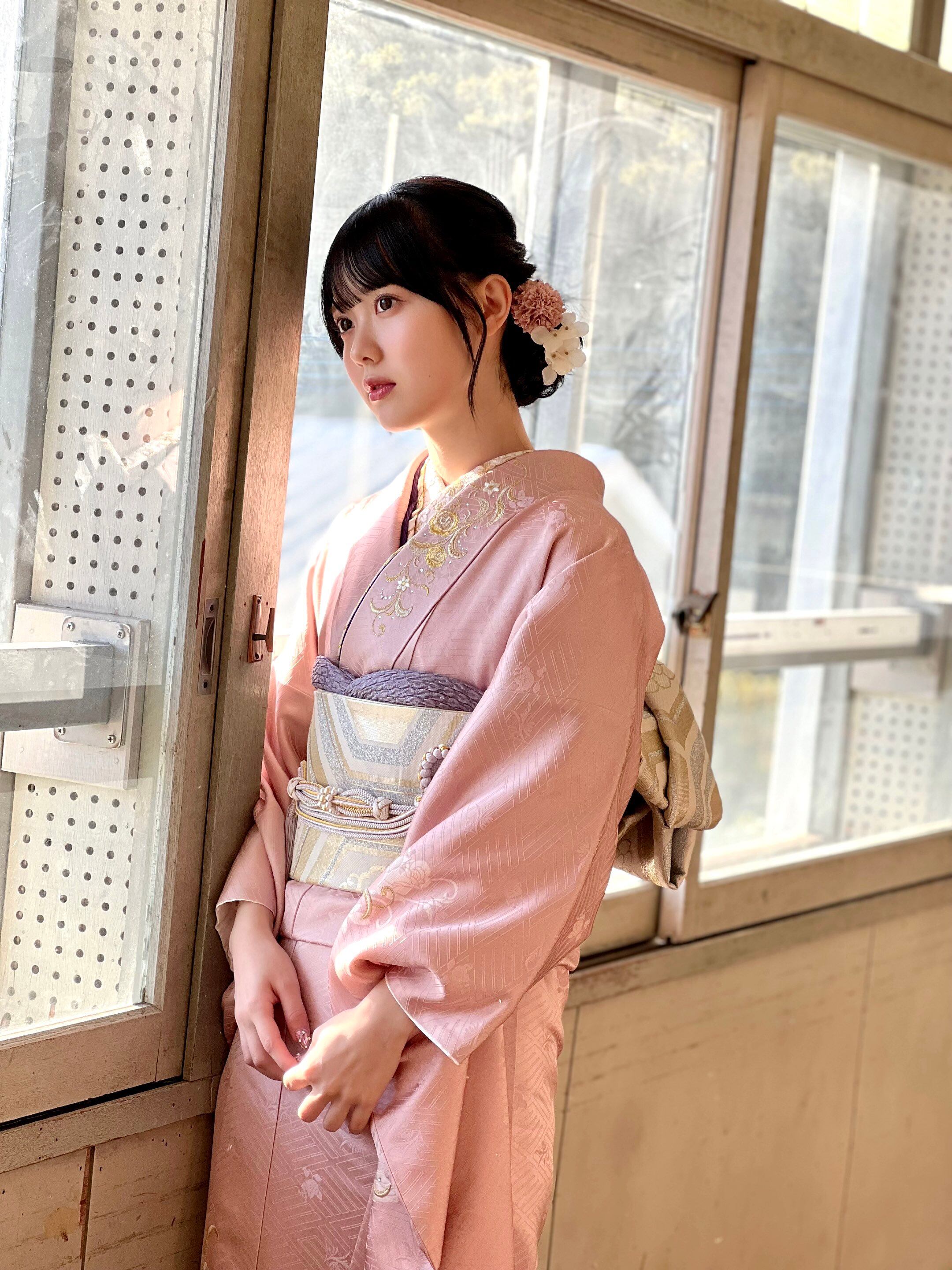 松本ももなさま(高嶺のなでしこ)B.L.T.MOOKにてKIMONO LARMEご着用