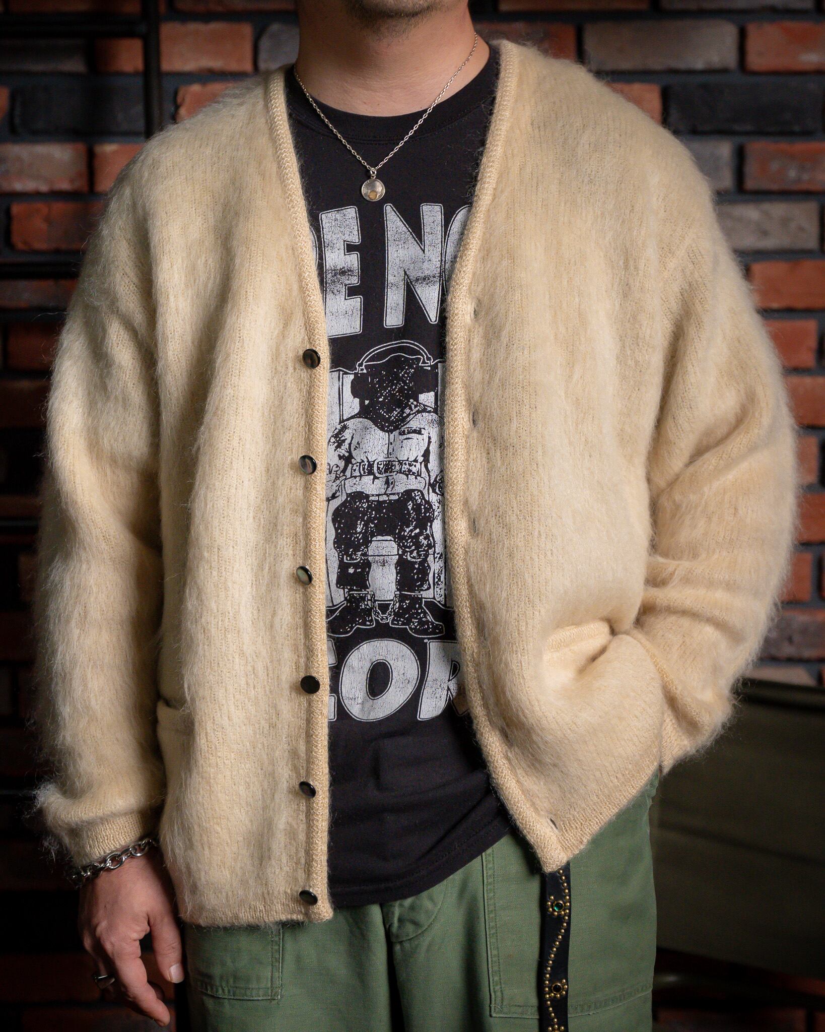 A.R.P.® Shaggy Man™ Mohair Cardigan W/Pocketについて | FAR EAST SIGNAL