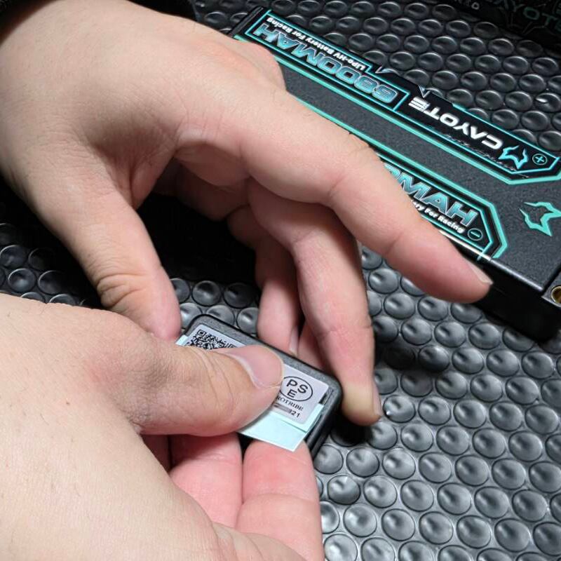 AWESOMATIX カーボンシャーシ 新商品予約受付中｜アークオンラインショップ