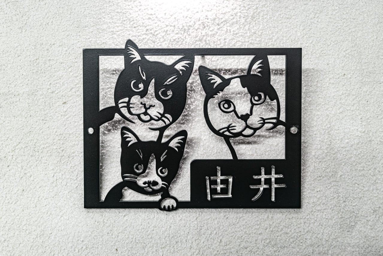 白黒猫の魅力をそのままに。3匹の猫ちゃんをデザインしたオーダー