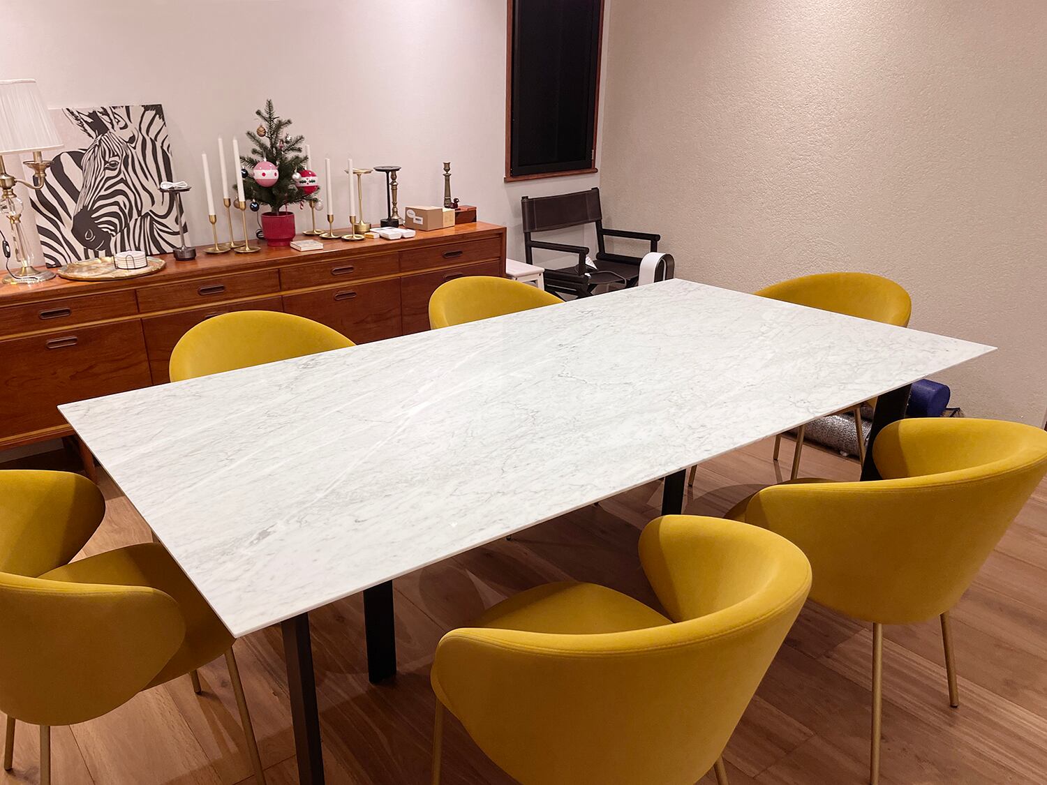 オーダー大理石テーブルを納品いたしました。 | 天然大理石・石の家具