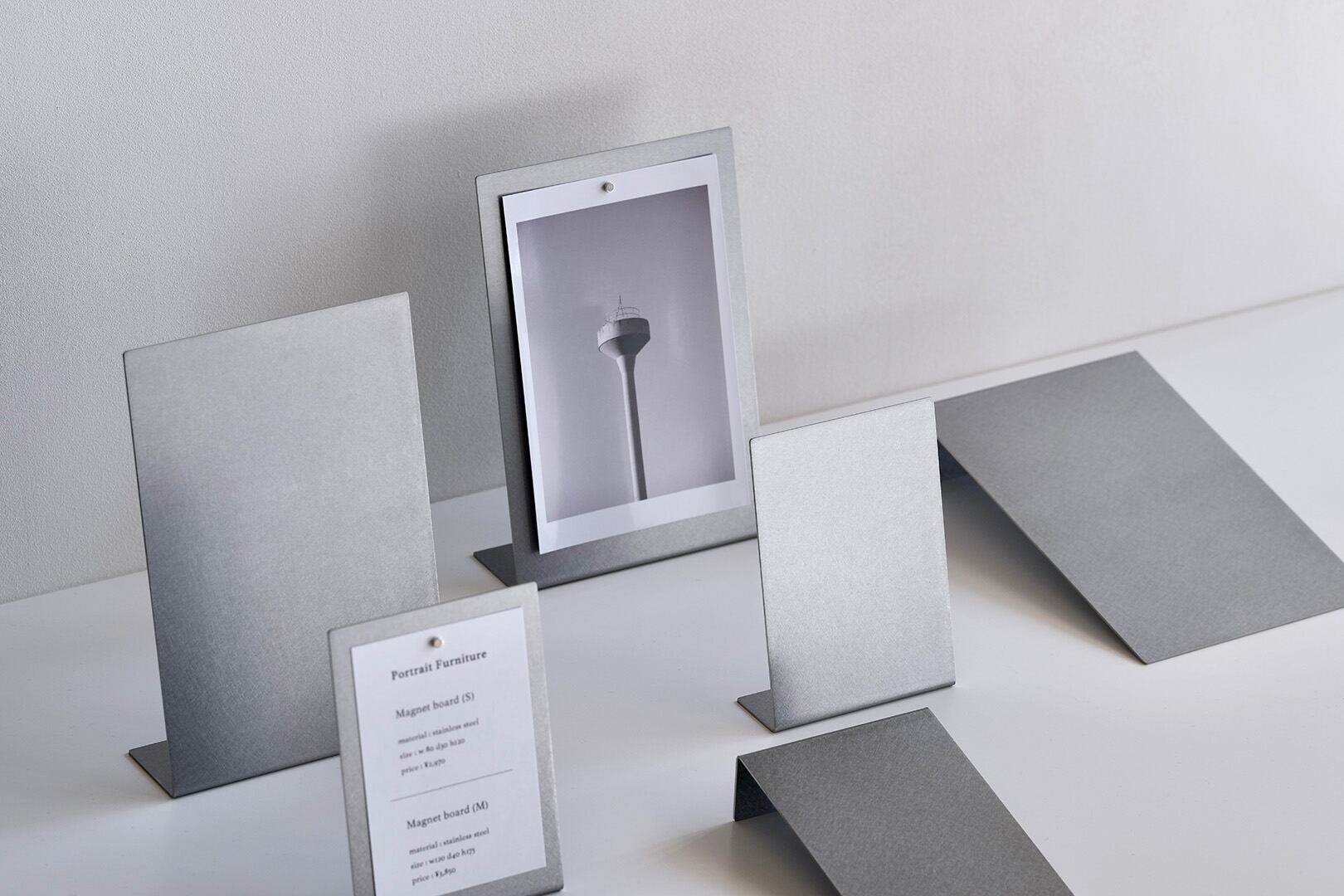 卓上マグネットボード | Portrait Furniture