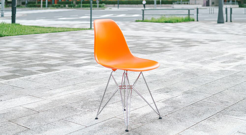 ハーマンミラー　イームズ　シェルチェア　リプロダクト品 シェルチェアの正規品とリプロダクト品を試尻して比べてみた