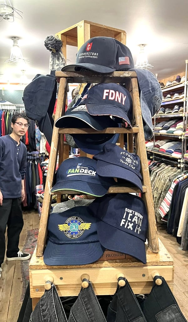 CRAMBES クランベス キャップ  紺 【古着】【中古】【送料無料】 Navy Blue Cap】 シアトルUSA直輸入の紺ベースボールキャップ入荷