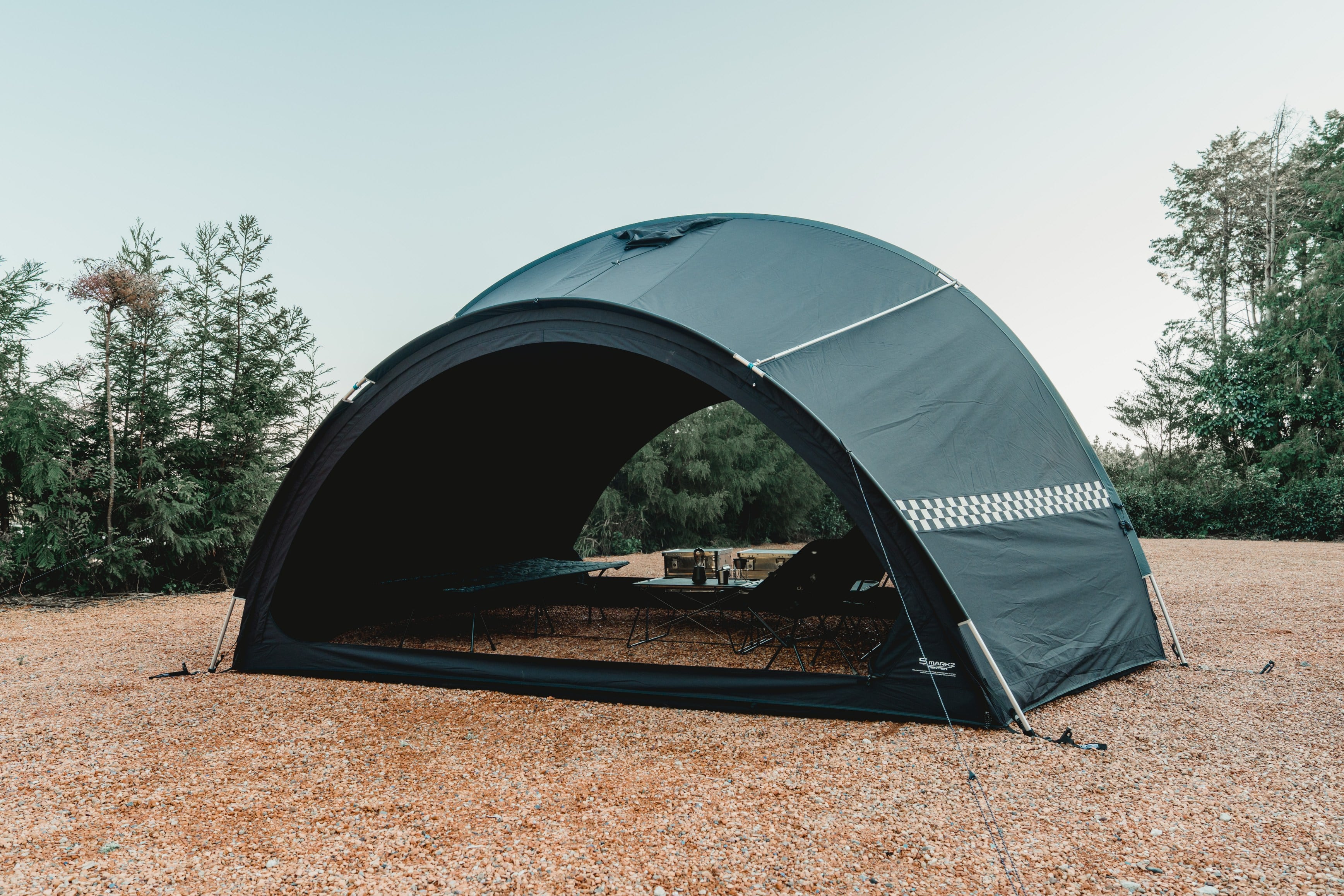 新しいカラー「Charcoal」登場！Super Wide COT(コット) | Black