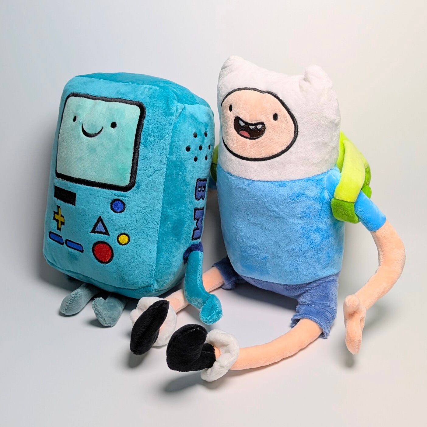 📢 アングラで大人気のアドベンチャータイムよりフィンのぬいぐるみが