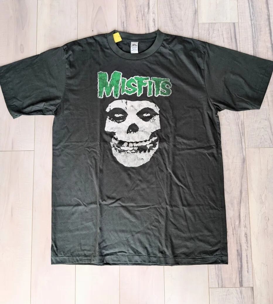 📢 MisfitsのレアT-shirt入荷❗💀 | HAPPY GO LUCKY
