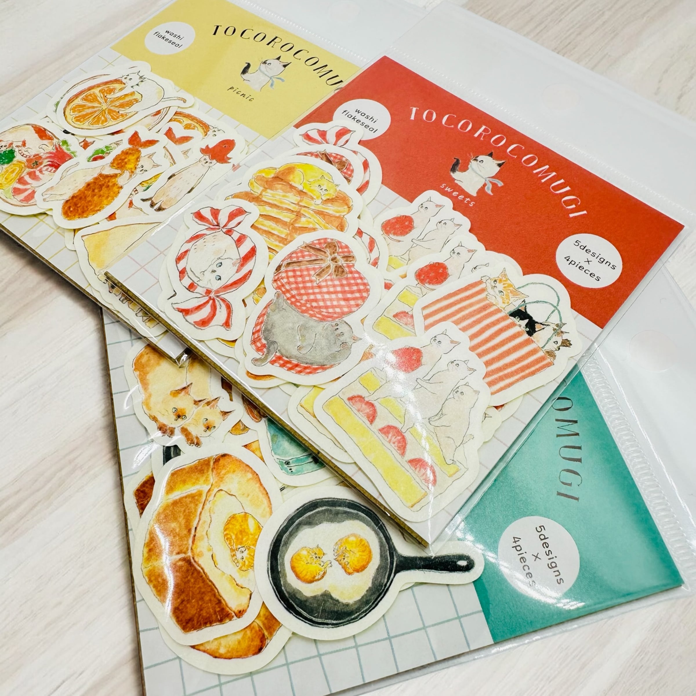 古川紙工のトコロコムギさんデザインのフレークシール入荷しました