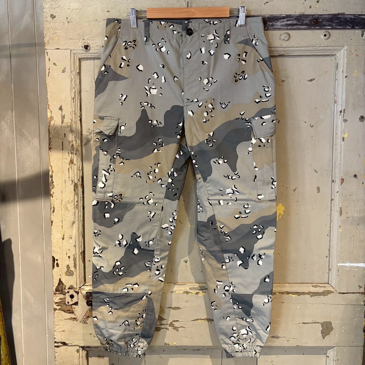 希少】謎のグレーチョコチップカモ 徹底考察 ミリタリーパンツ | 古着