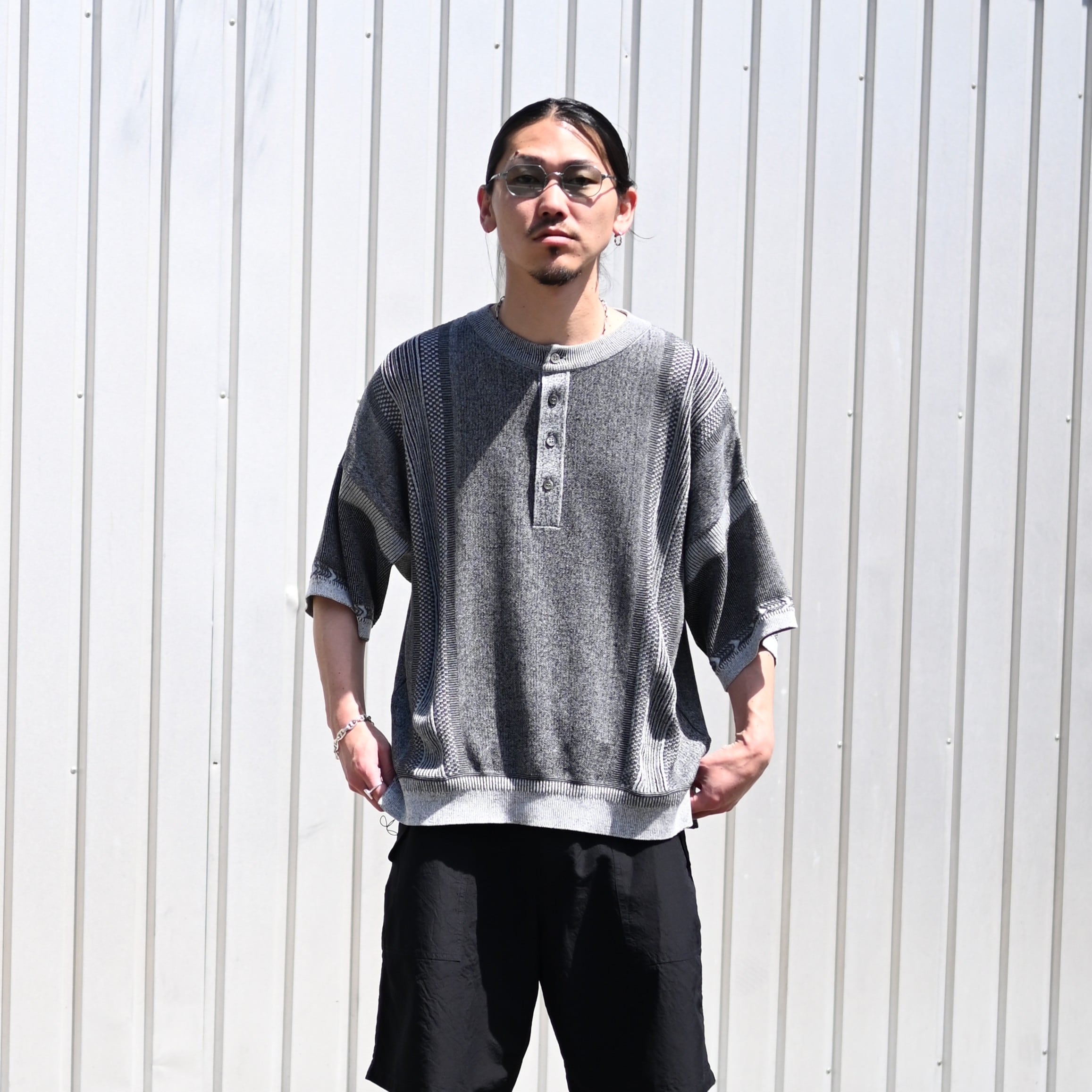 YASHIKI(ヤシキ）コットン100%で仕立てられた、洗濯可能なヘンリー