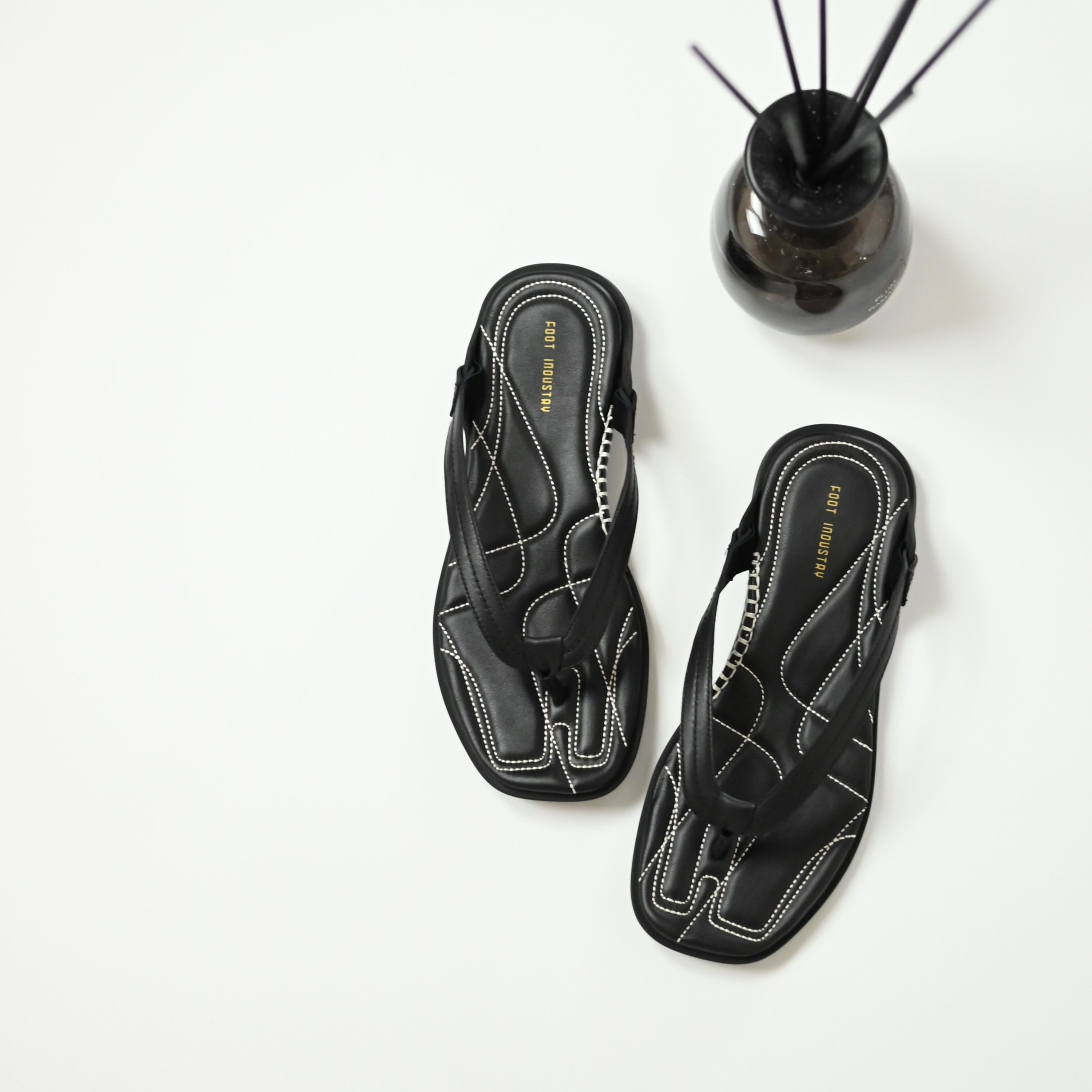 スニーカー感覚で履けるレザーサンダル。FOOT INDUSTRY「SUN SOFT
