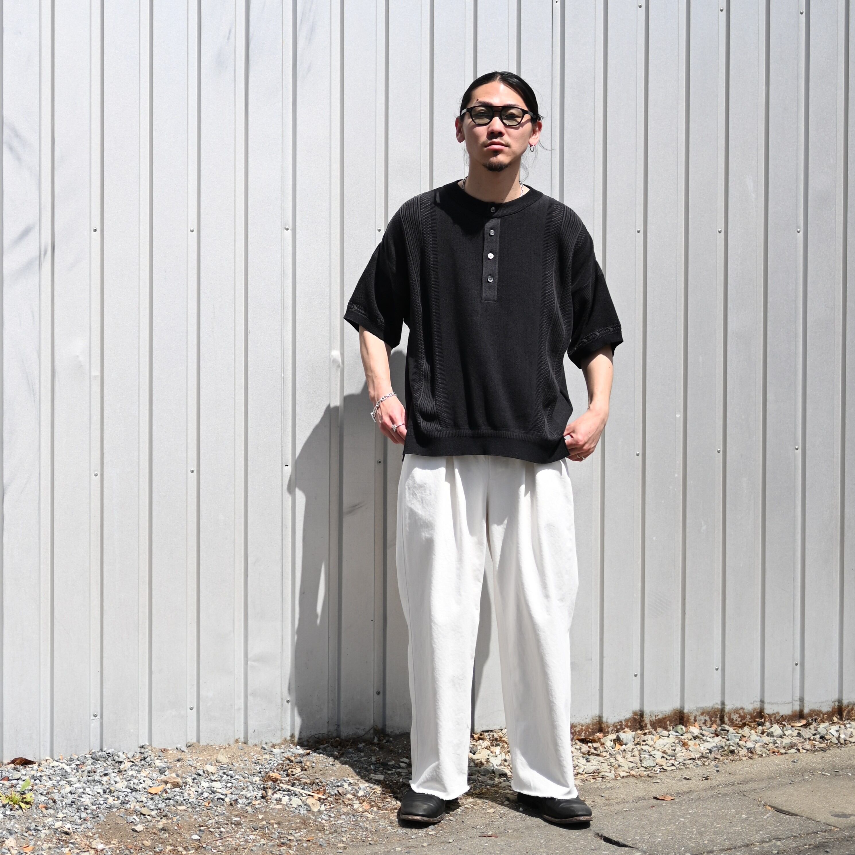 YASHIKI(ヤシキ）コットン100%で仕立てられた、洗濯可能なヘンリー