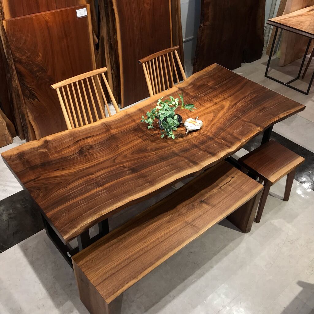 PICK UP】横浜元町店 「クラロウォールナット 一枚板」のご紹介 | 千年