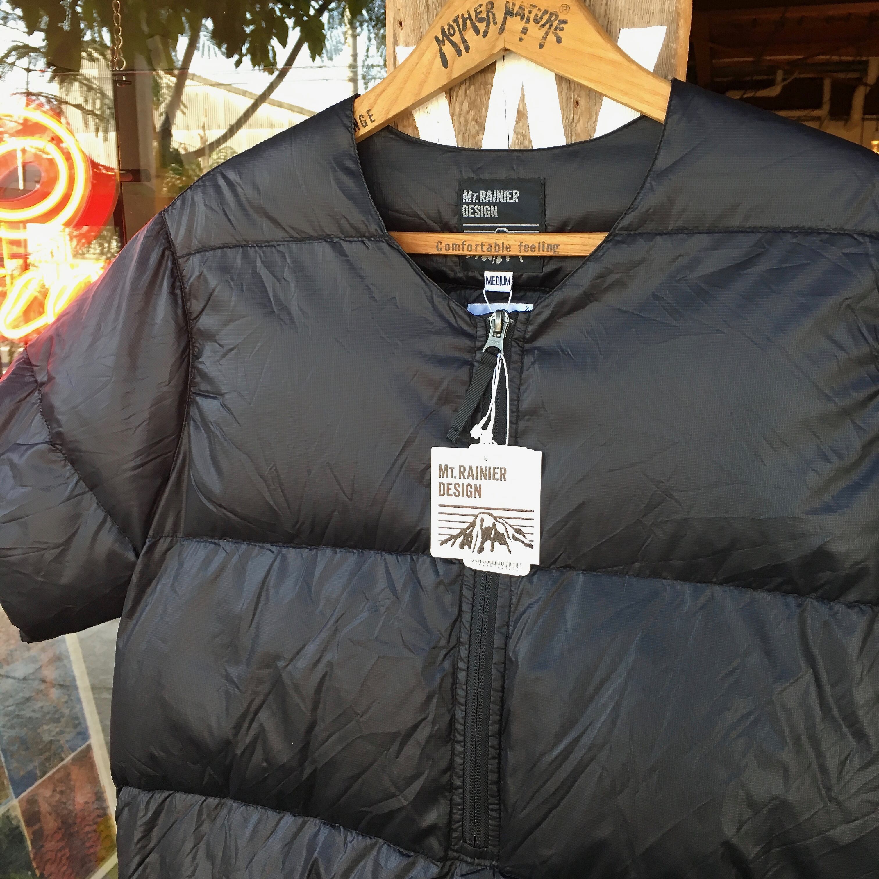 MT RAINIER DESIGN : MRD DOWN HALF ZIP SWEATER | W E L C O
