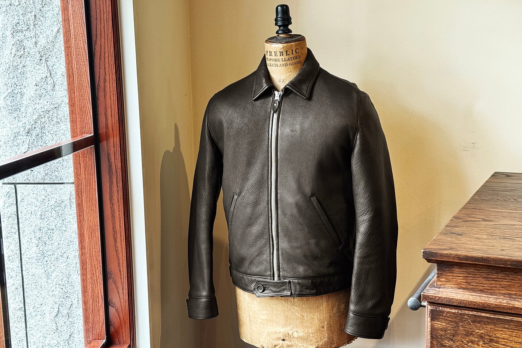定価50万円超ANN DEMEULEMEESTERシープスキンレザージャケット 定価50万円超ANN DEMEULEMEESTERシープスキンレザージャケット