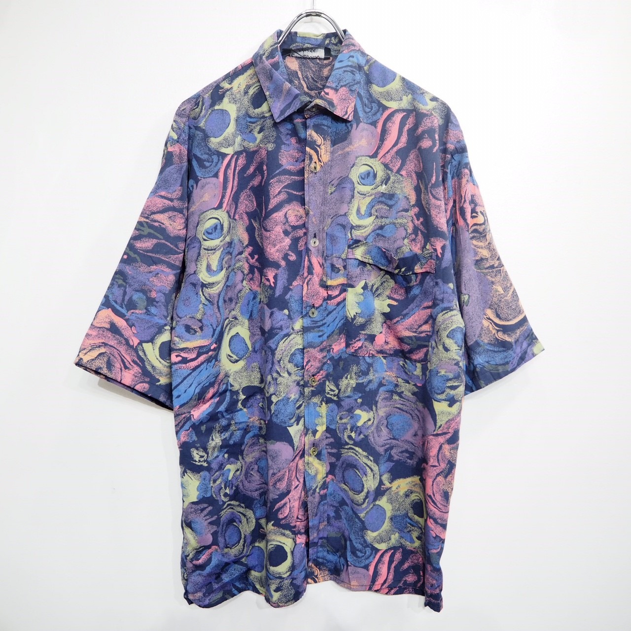 菅田将暉さん着用 メンズ レディース兼用の古着総柄シャツ 水彩画 柄シャツの古着屋lucent メンズ レディース通販サイト