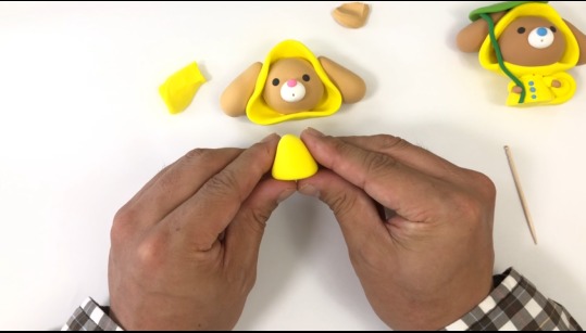 作り方 粘土だけでできる かわいいレインコートワンちゃん 体編 Happy Clay Lab ねんどアーティスト おちゃっぴ公式online Shop