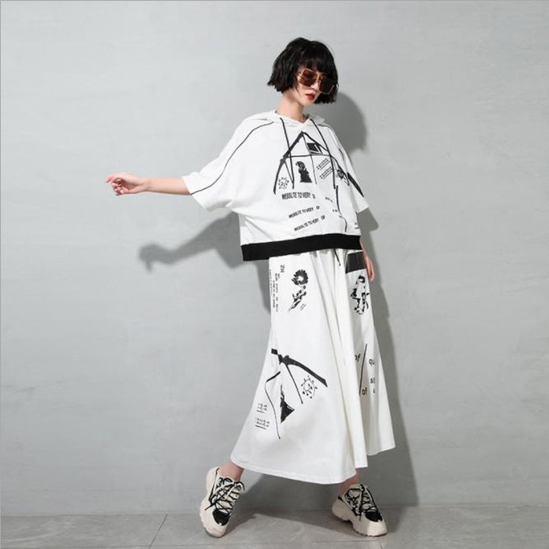 尖った個性が魅力的な大人モード服5選 Dressyなモード系 ゴシック専門店 Ladies Fashion Seasonz 尖った個性が魅力的な大人モード服5選 Dressyなモード系 ゴシック専門店 Ladies Fashion Seasonz