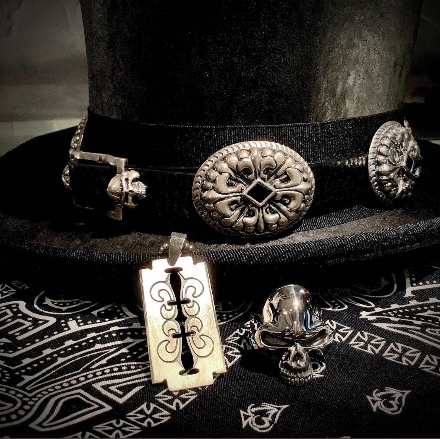 THIRTEENDESIGNS サーティーンデザインズ 13日 | FirstOrderJewelry