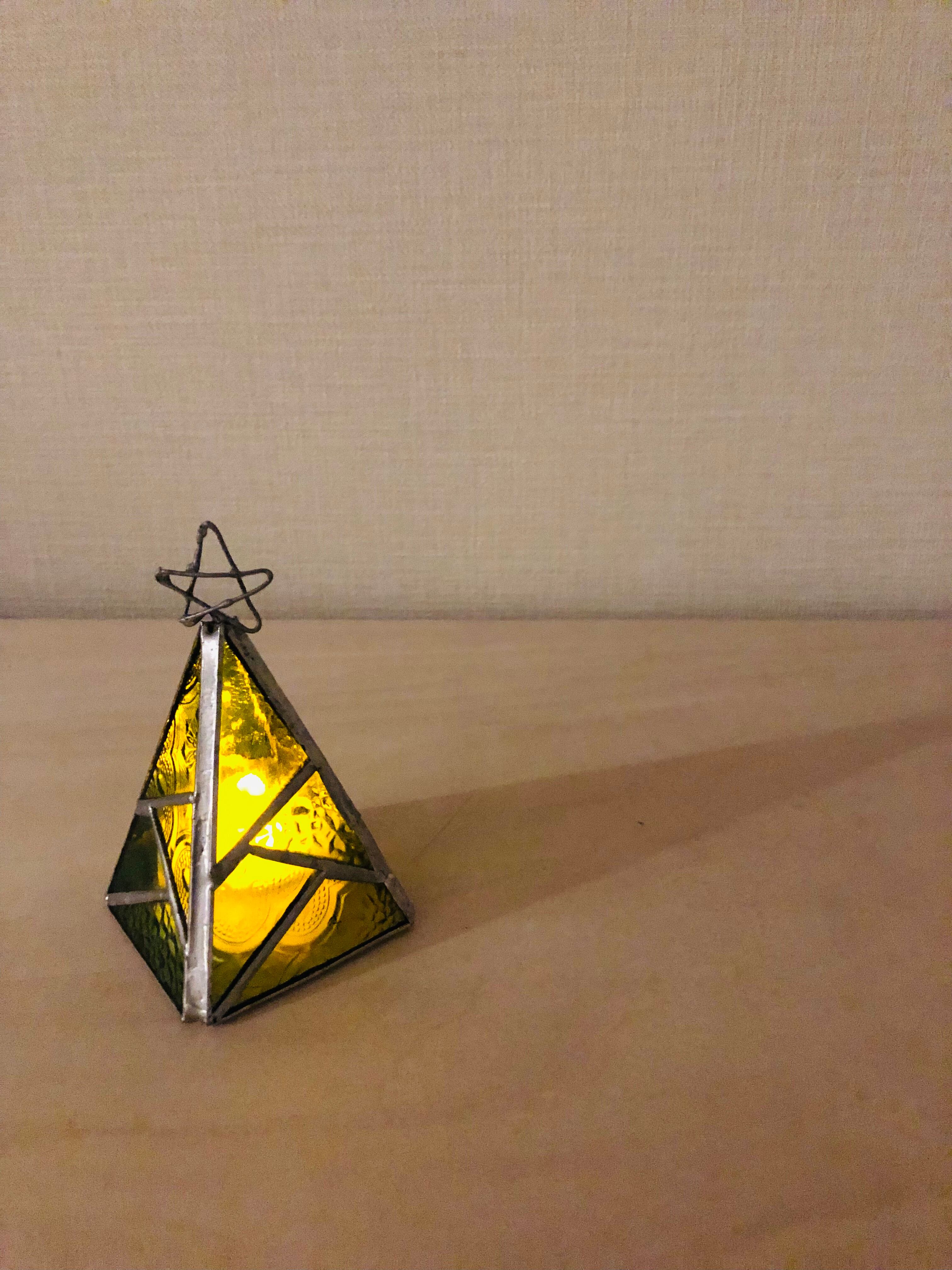 ピラミッドの型紙 | ステンドグラスアトリエ moon