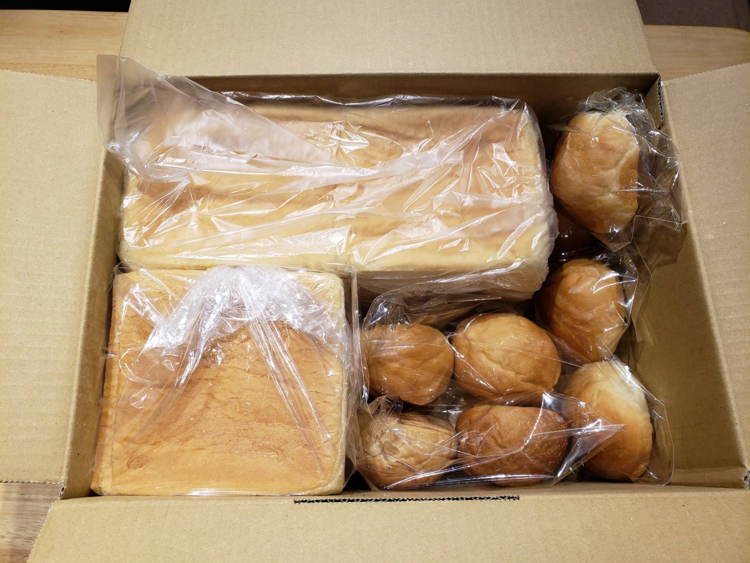 宅急便サイズのイメージ 510ブレッドファクトリーオンラインショップ 国産小麦と天然酵母の乳 卵アレルギー対応パン