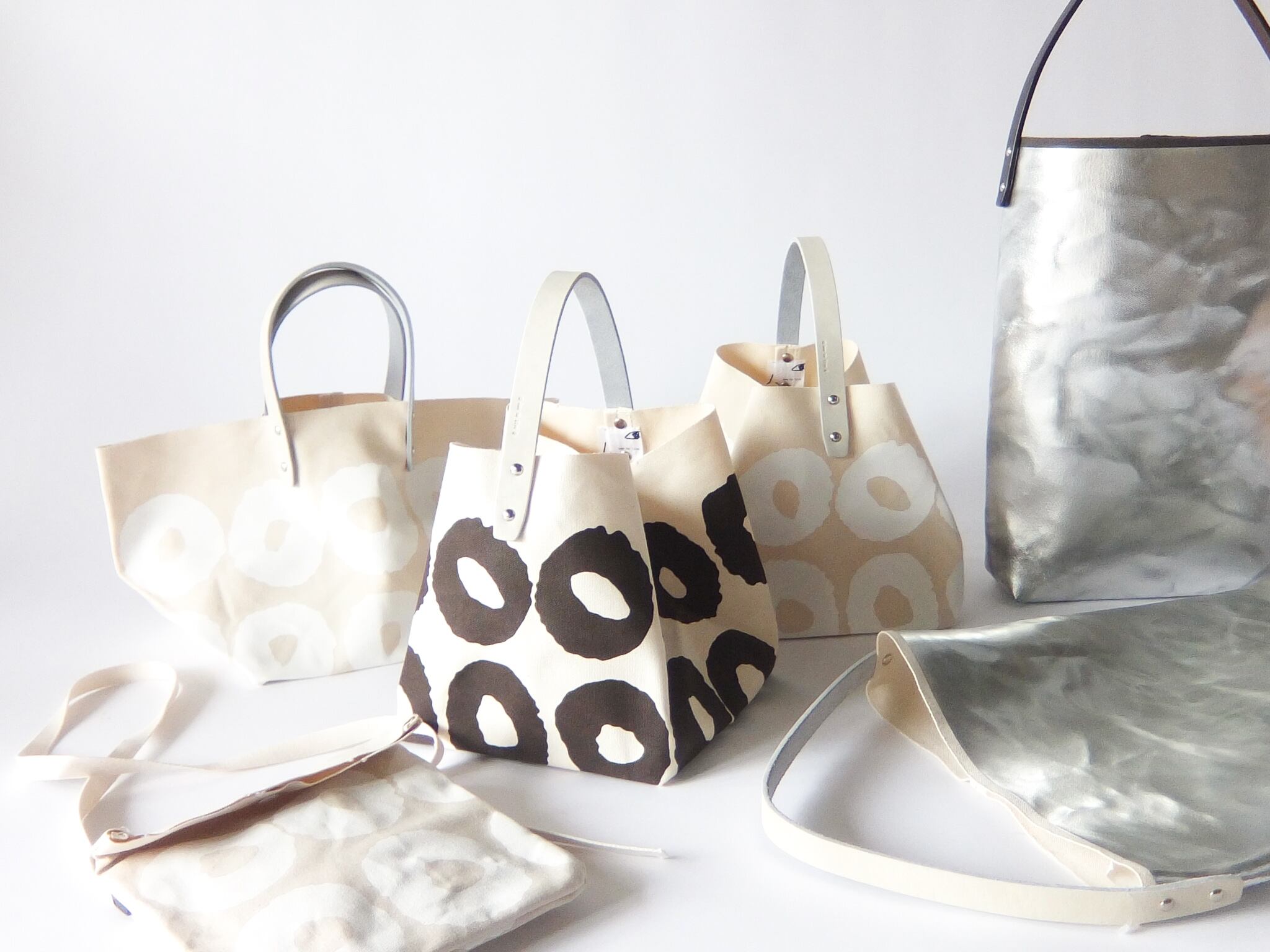 how to liveのバッグで、コーディネートに少しのアクセントを。 | merle