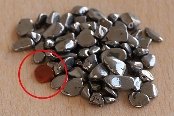 他種の石が混ざる場合も