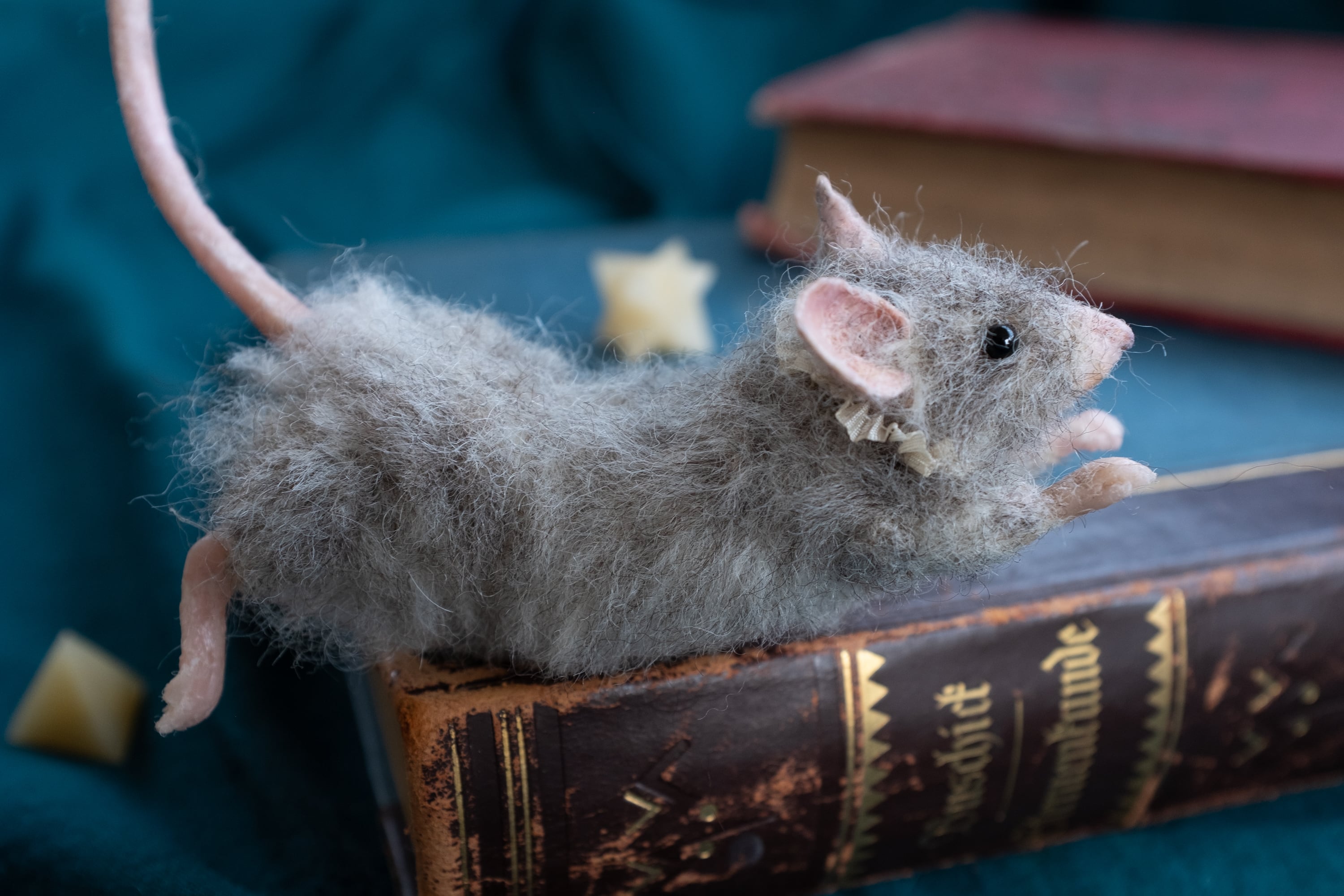 マウス ネズミ 骨格標本 - 置物