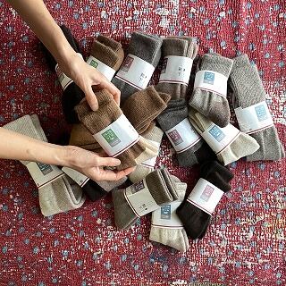 Q:どの素材が一番あたたかい?チクチクは? | 空飛ぶ羊webshop Q:どの素材が一番あたたかい?チクチクは? | 空飛ぶ羊webshop