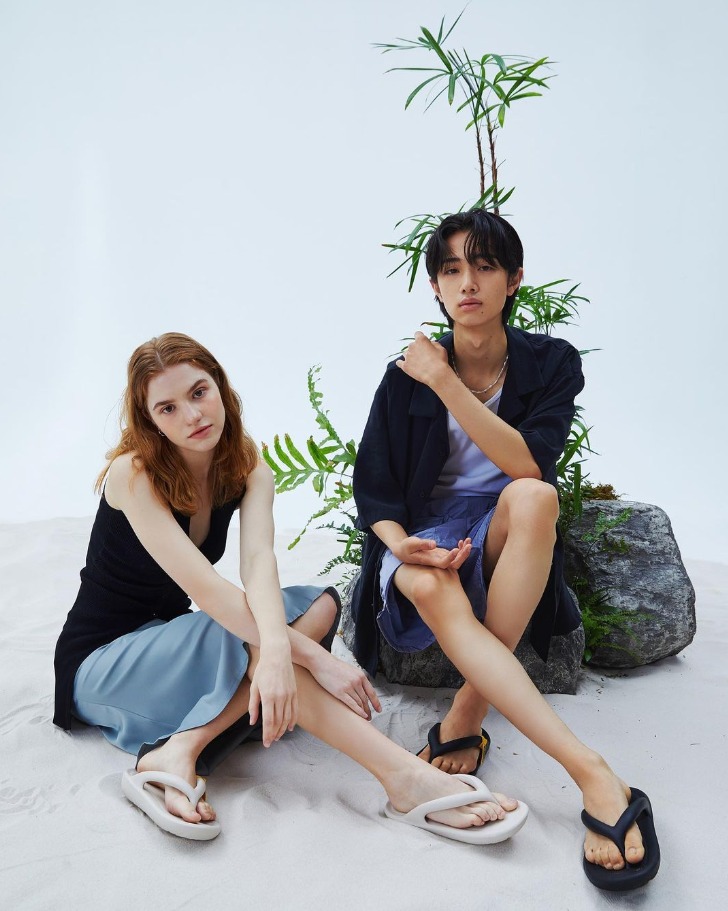 サイズ交換対象外 NEW BLANCE x TAW＆TOE ゼロビティFlipFlop サンダル