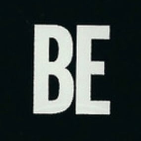 切抜き額装品 BE