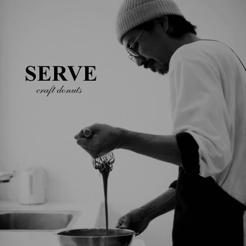 SERVEー米粉とバナナの焼きドーナツー