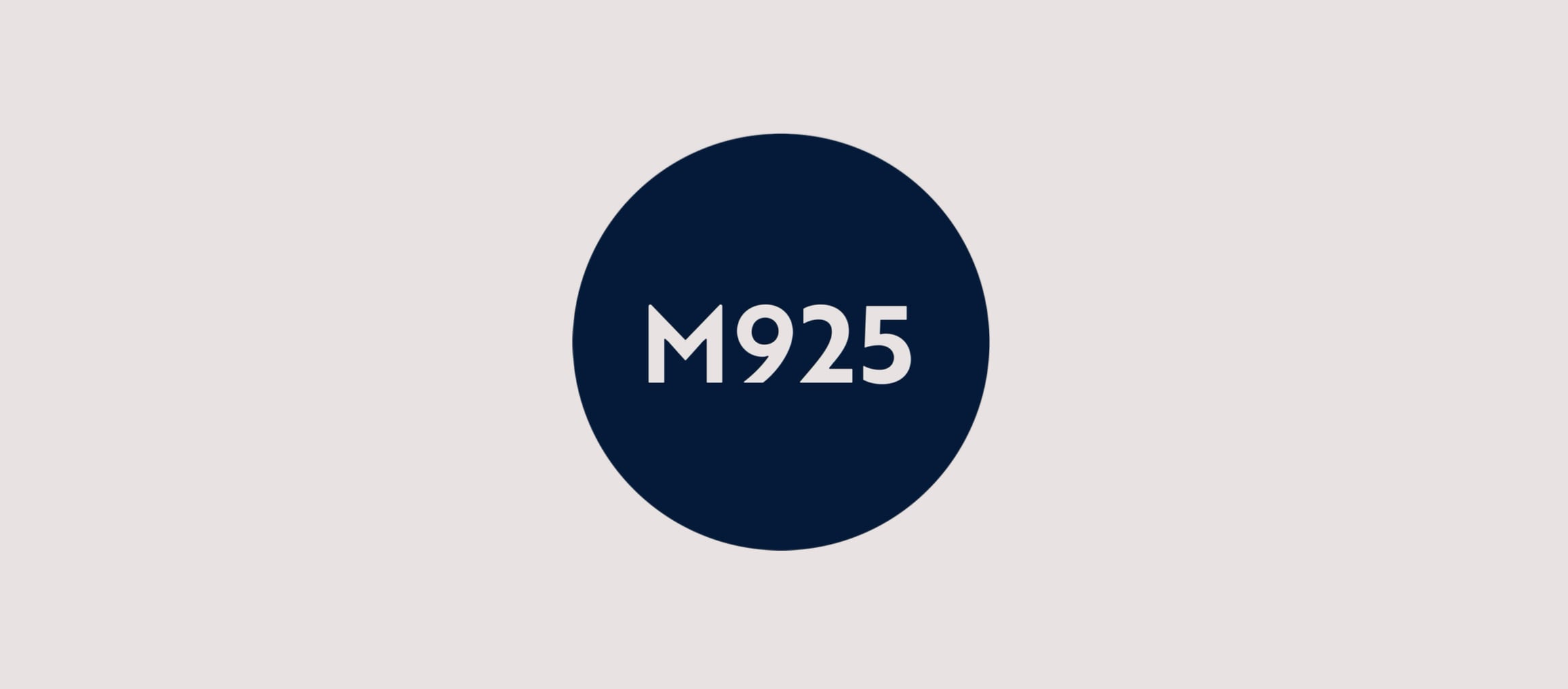 M925